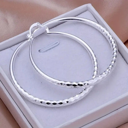 Elegant Silver Earring for Every Occasion