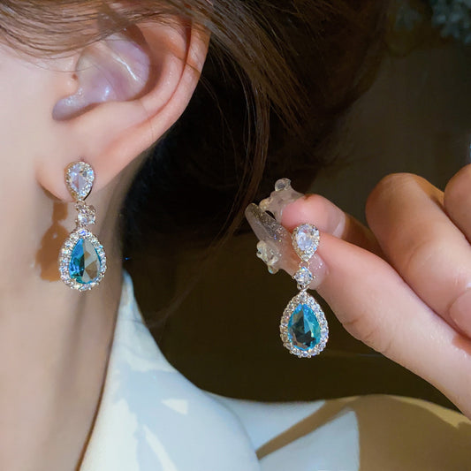 Charming Earring for Any Occasion