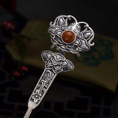 Classic Silver Piece with Timeless Appeal