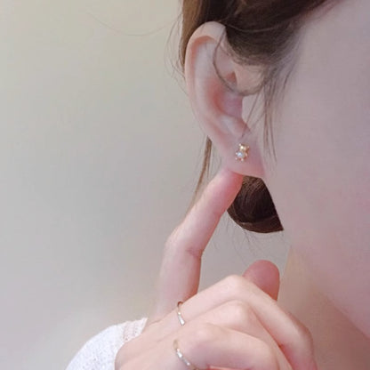Romantic Pearl Earring for Special Moments