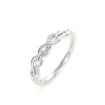 Classic Chain with Timeless Appeal