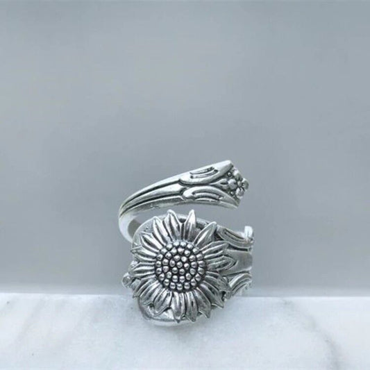 Elegant Silver Ring for Every Occasion