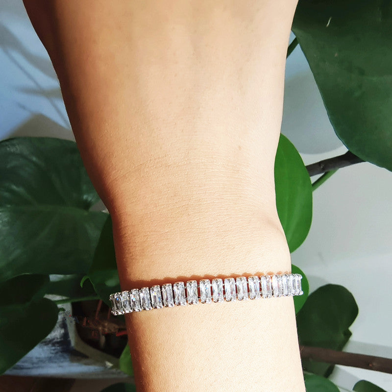 Beautiful Bracelet with Unique Style