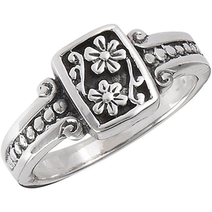 Beautiful Silver Ring with Unique Style