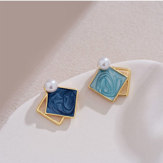 Stunning Earring for Daily Wear