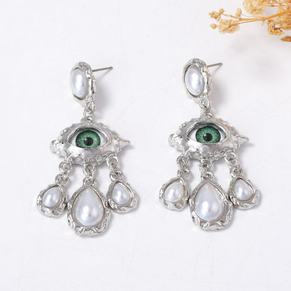 Beautiful Piece with Unique Style