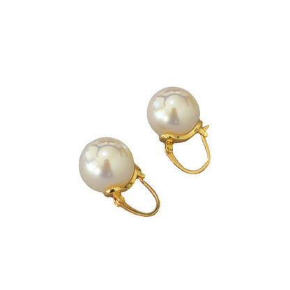 Elegant Gold Earring for Every Occasion
