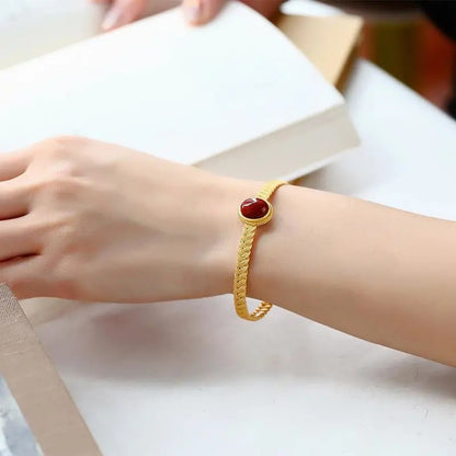 Stunning Gold Bracelet for Daily Wear