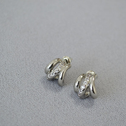 Beautiful Gold Earring with Unique Style