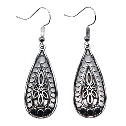 Classic Set with Timeless Appeal