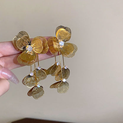 Beautiful Earring with Unique Style