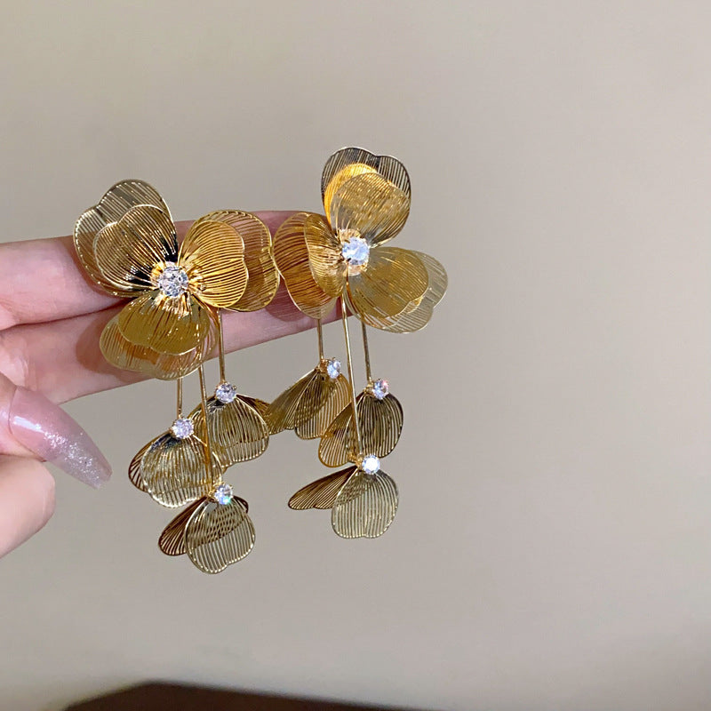 Charming Piece for Any Occasion