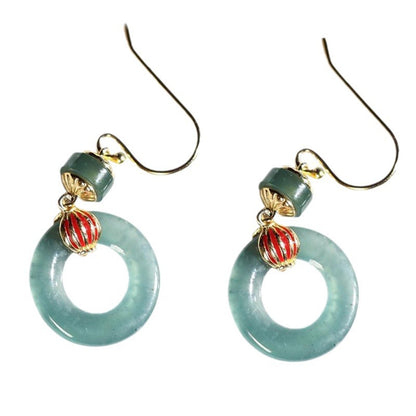 Charming Gold Earring for Any Occasion
