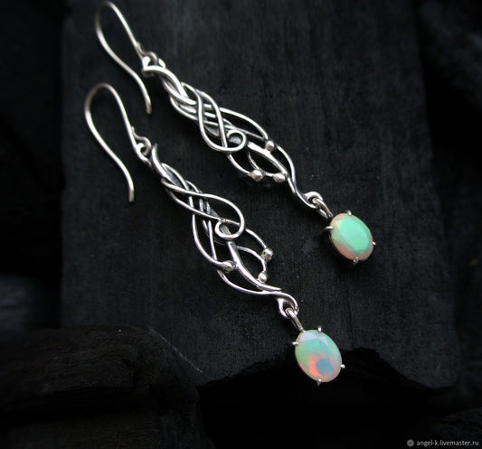 Charming Earring for Any Occasion