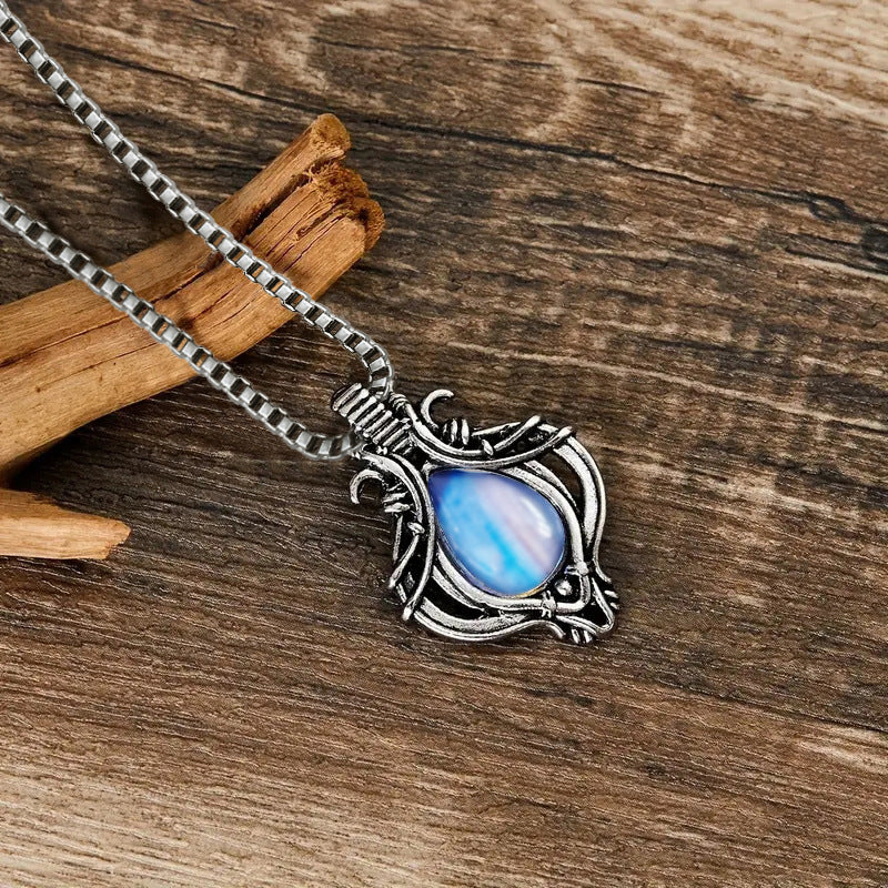 Charming Piece for Any Occasion