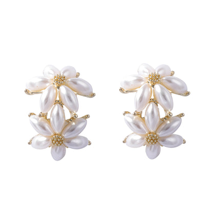 Romantic Pearl Earring for Special Moments