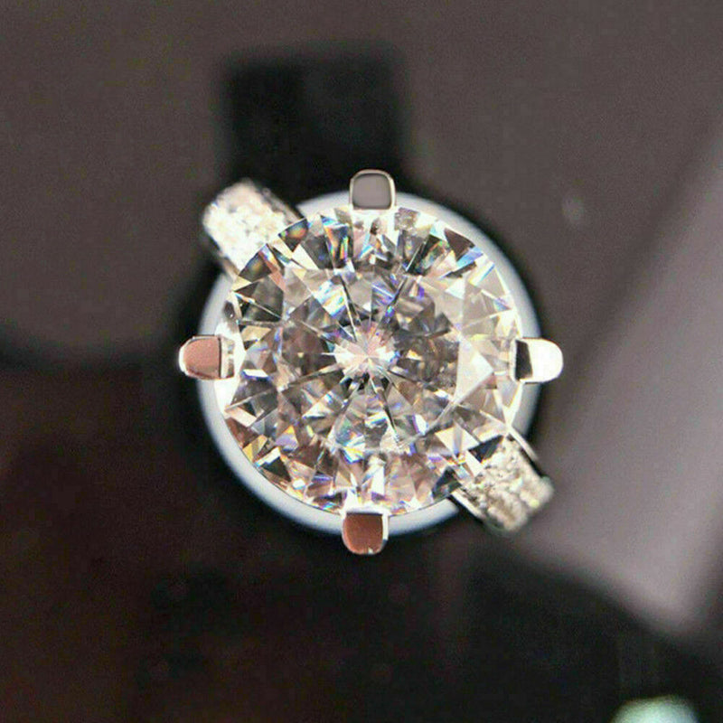 Beautiful Ring with Unique Style