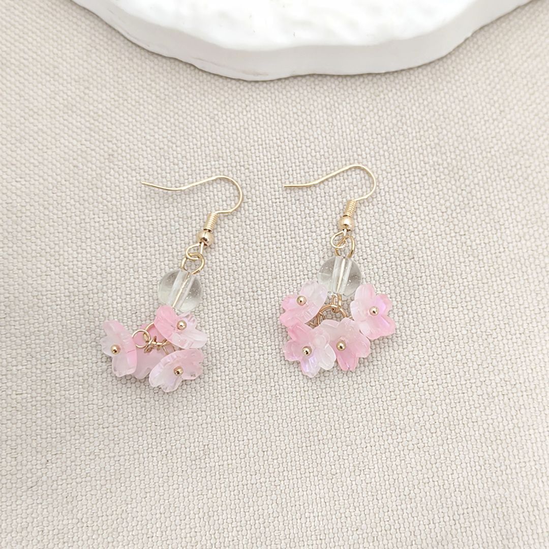 Charming Earring for Any Occasion