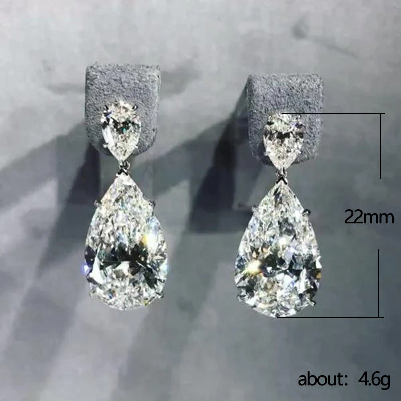 Charming Earring for Any Occasion