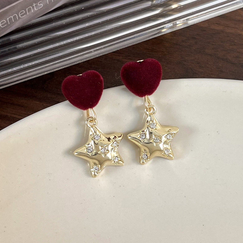 Elegant Gold Earring for Every Occasion