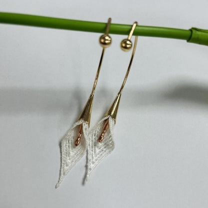 Romantic Earring for Special Moments