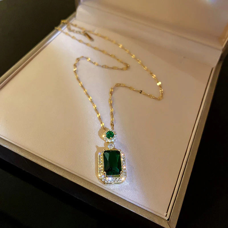 Beautiful Necklace with Unique Style