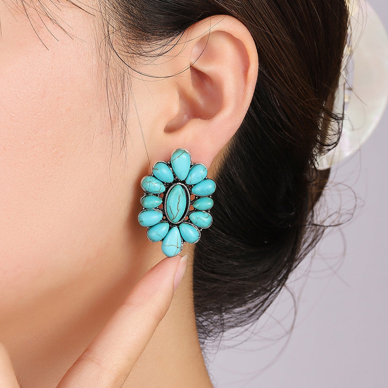 Classic Earring with Timeless Appeal
