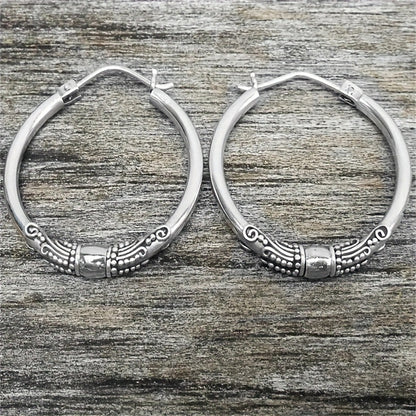 Charming Earring for Any Occasion