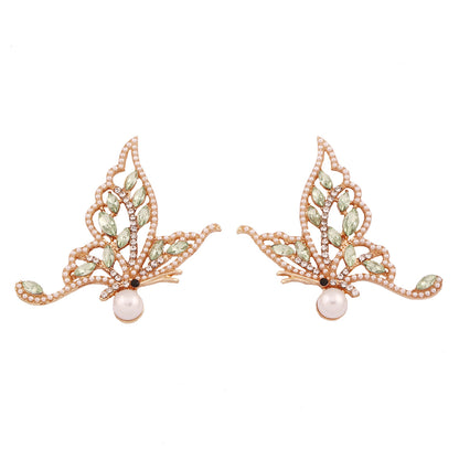 Charming Pearl Earring for Any Occasion