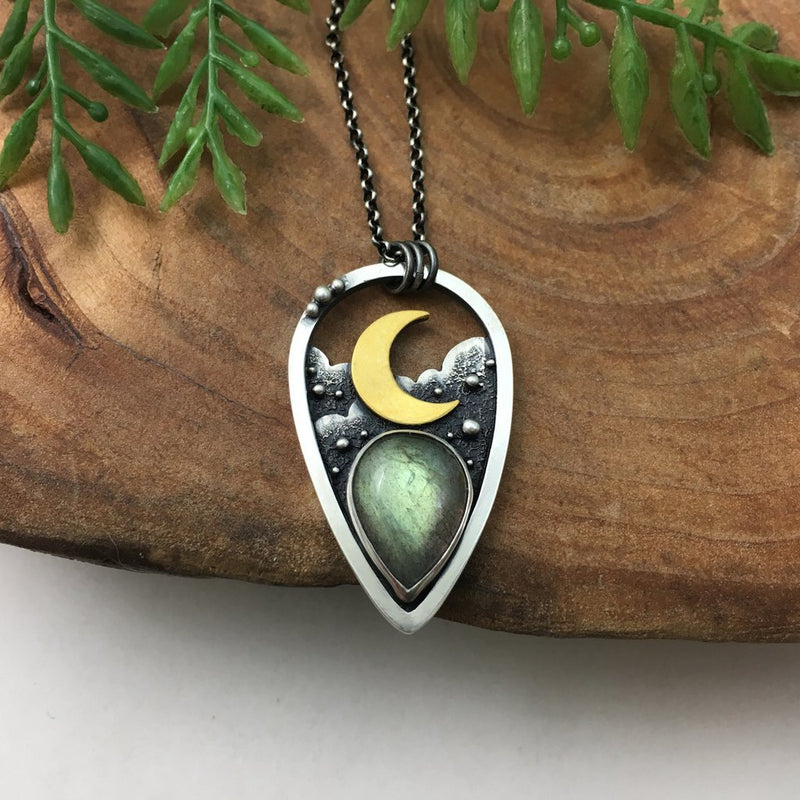 Romantic Necklace for Special Moments