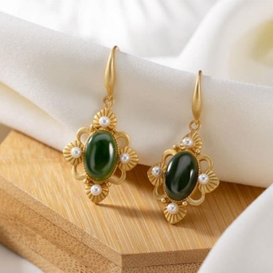 Beautiful Silver Earring with Unique Style