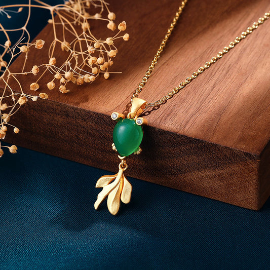 Romantic Gold Necklace for Special Moments