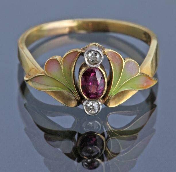Classic Ring with Timeless Appeal