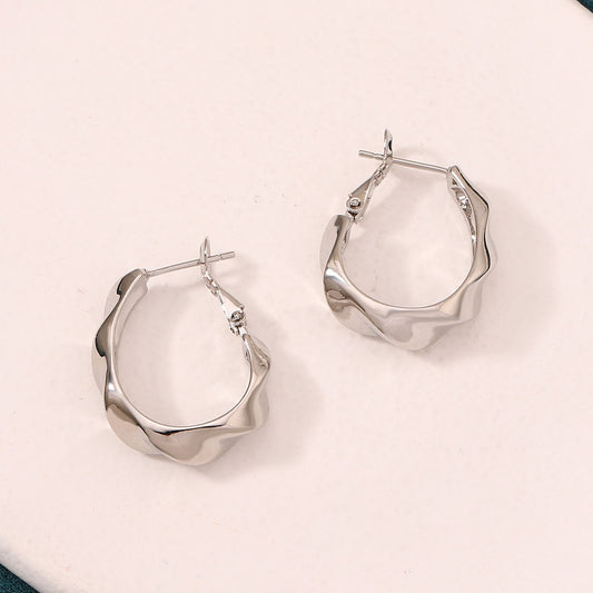 Charming Earring for Any Occasion