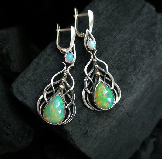 Charming Earring for Any Occasion