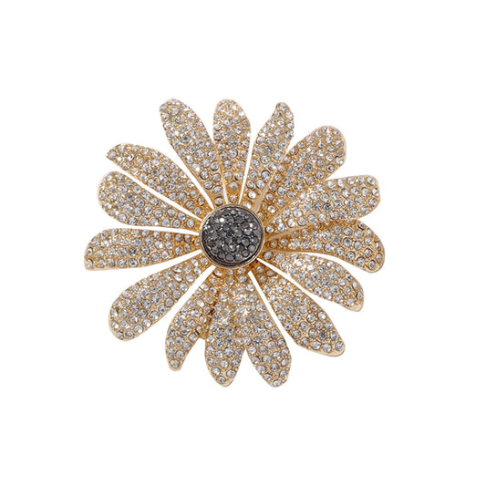 Charming Piece for Any Occasion