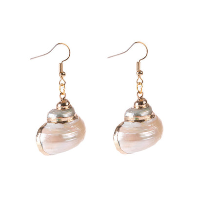 Beautiful Gold Earring with Unique Style