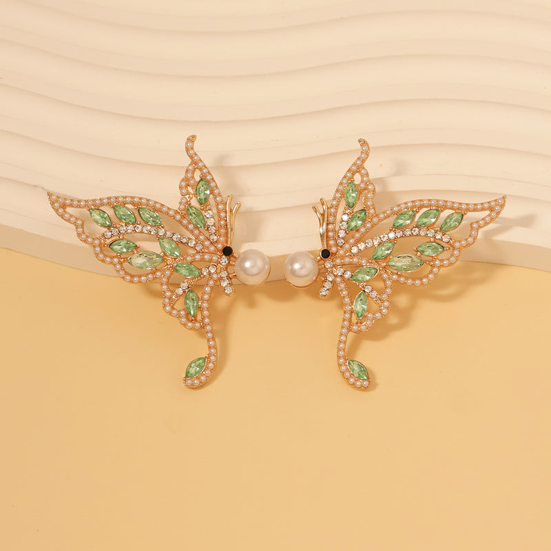 Charming Pearl Earring for Any Occasion