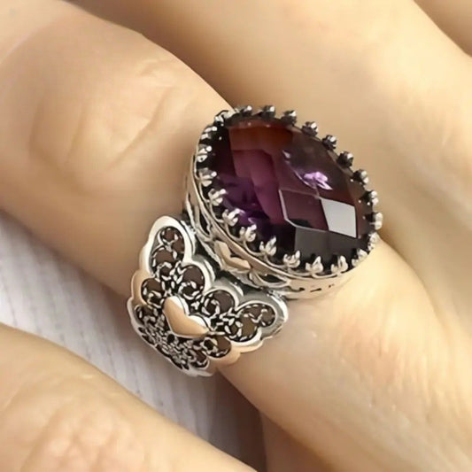 Beautiful Ring with Unique Style