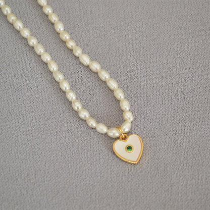 Beautiful Pearl Necklace with Unique Style