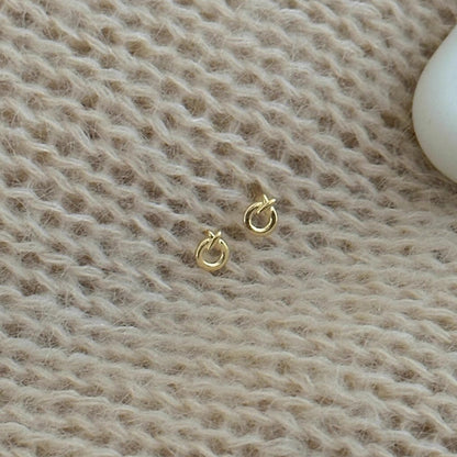 Delicate Artisan Gold Earring
