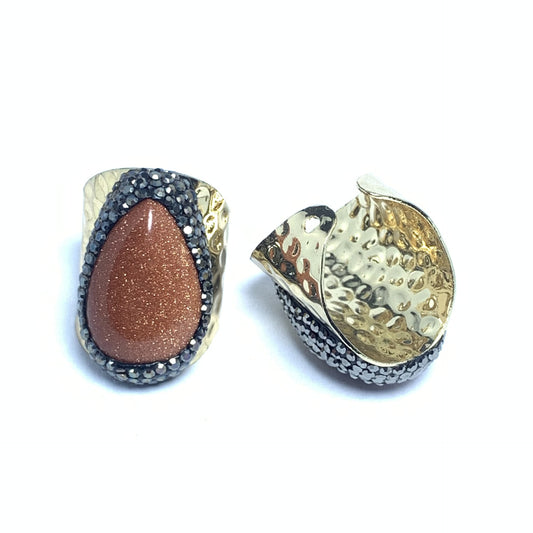 Charming Gold Ring for Any Occasion