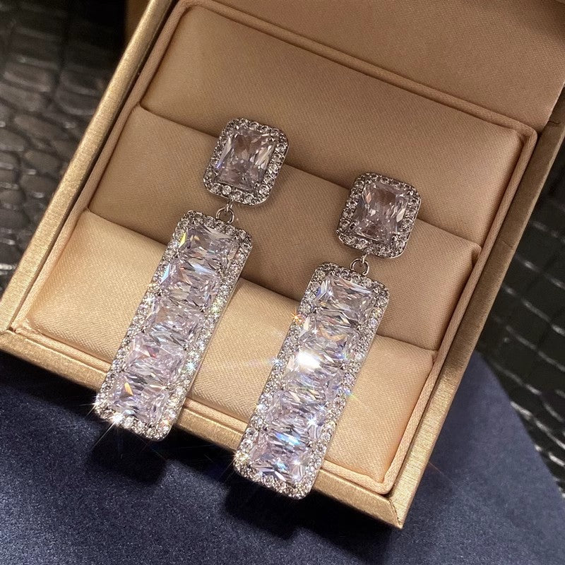 Elegant Earring for Every Occasion