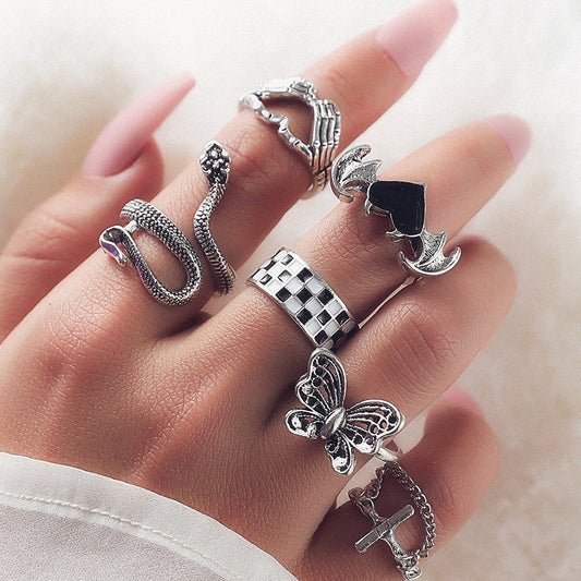 Beautiful Set with Unique Style