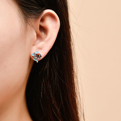 Romantic Silver Earring for Special Moments