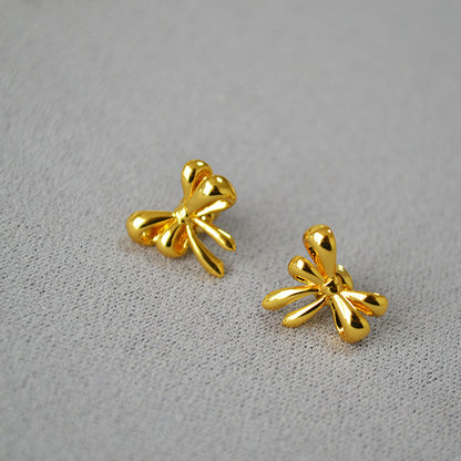 Beautiful Gold Earring with Unique Style
