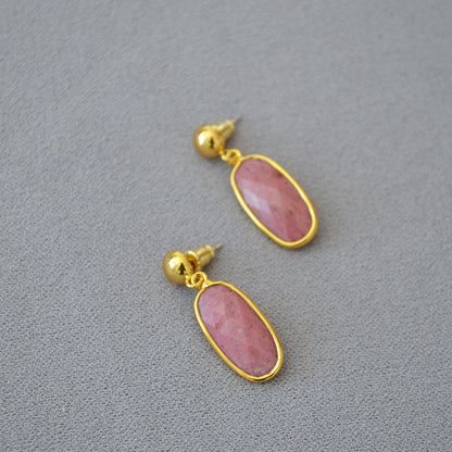 Elegant Gold Earring for Every Occasion