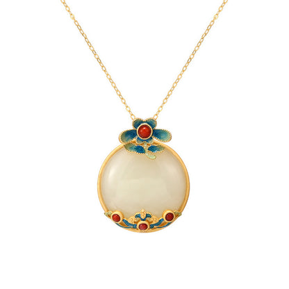 Classic Silver Necklace with Timeless Appeal