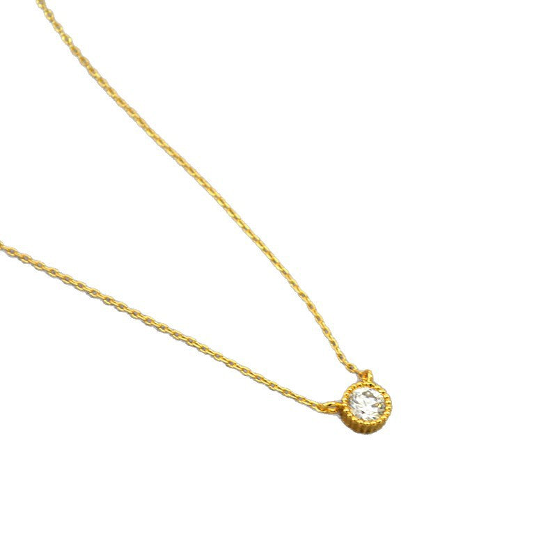 Romantic Gold Necklace for Special Moments
