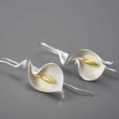 Classic Pearl Earring with Timeless Appeal